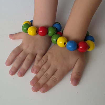 Selbstgemachte Armbänder