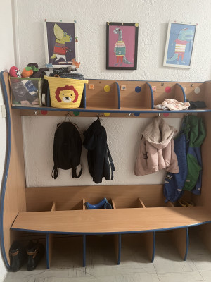 Garderobe Löwen Gruppe